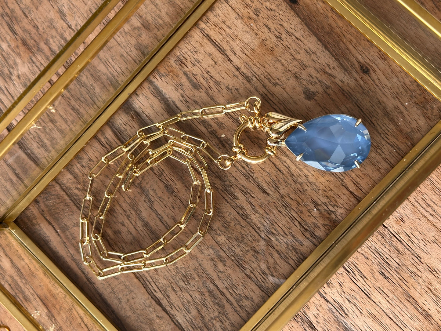 Kiwa Necklace