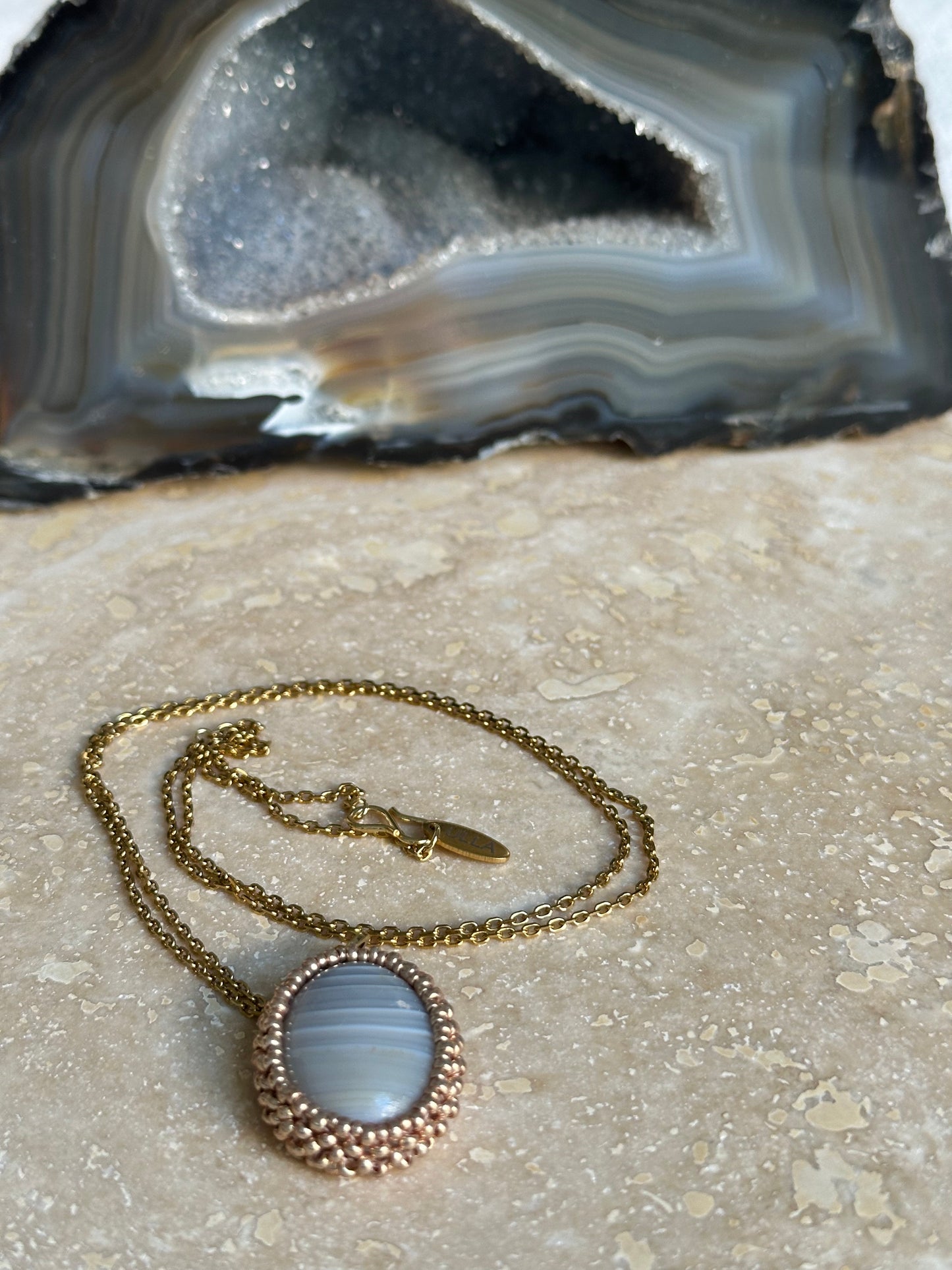 Agate Pendant Necklace