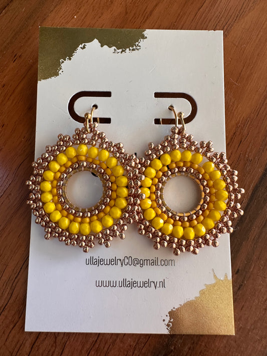 Maria Yellow